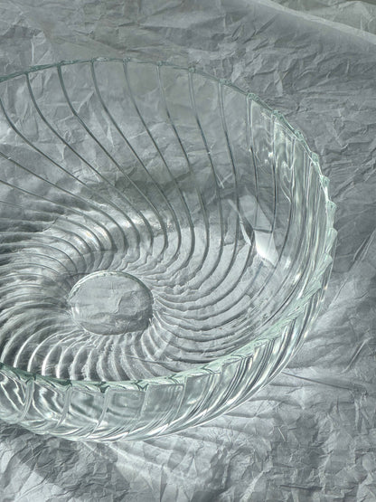Swirling bowl