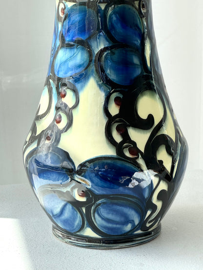 Annashaab vase