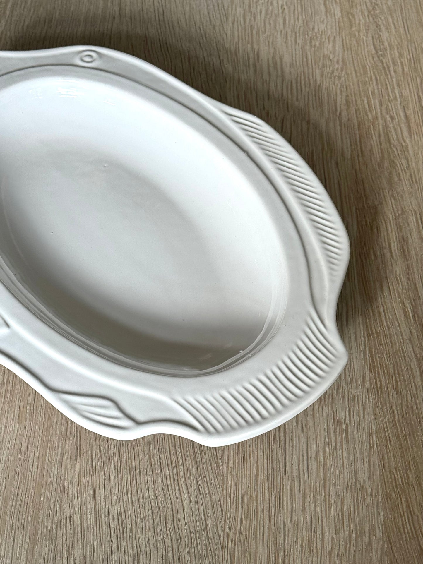 Ceramic fish dish