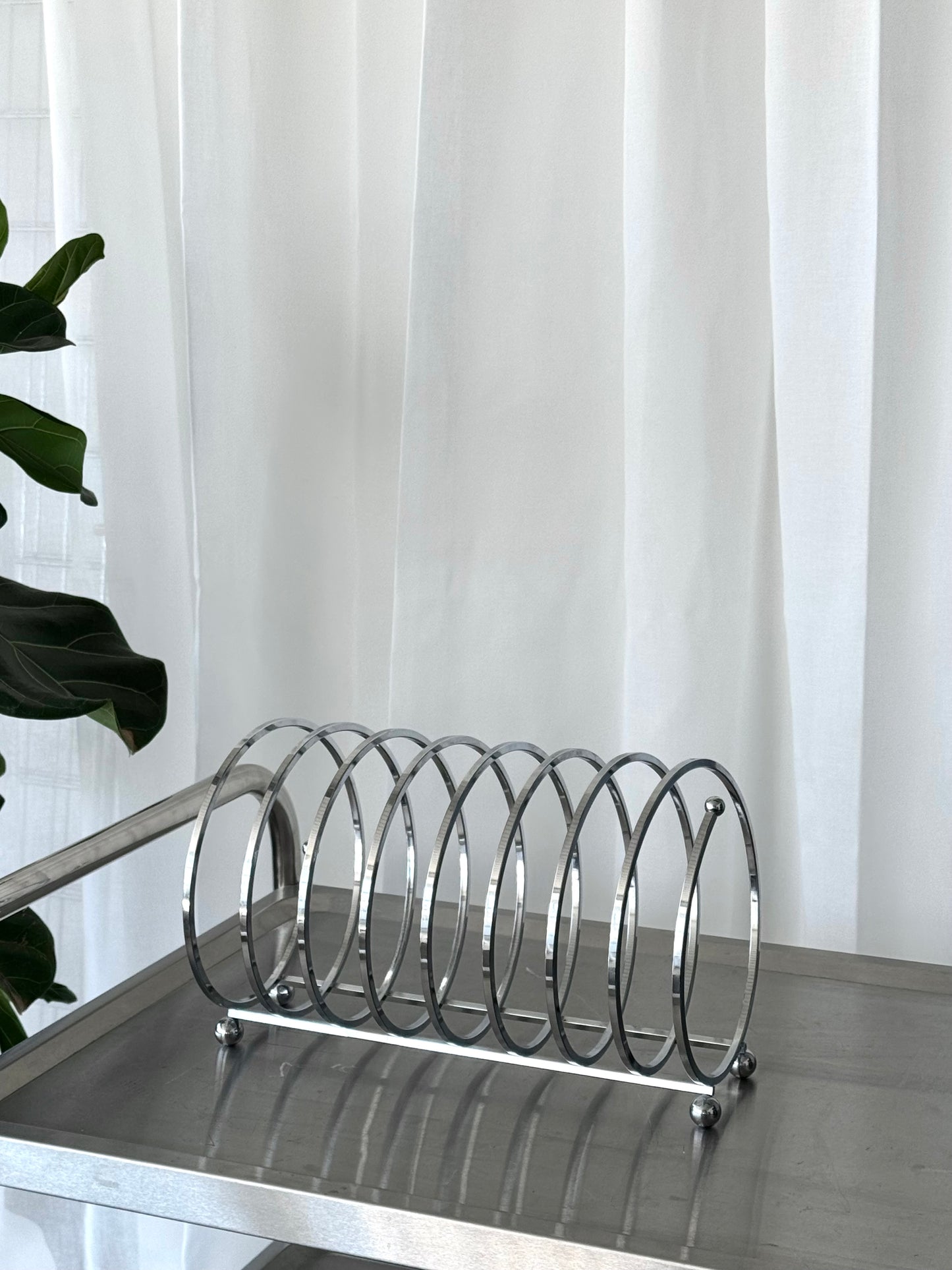 Spiral Magazine rack
