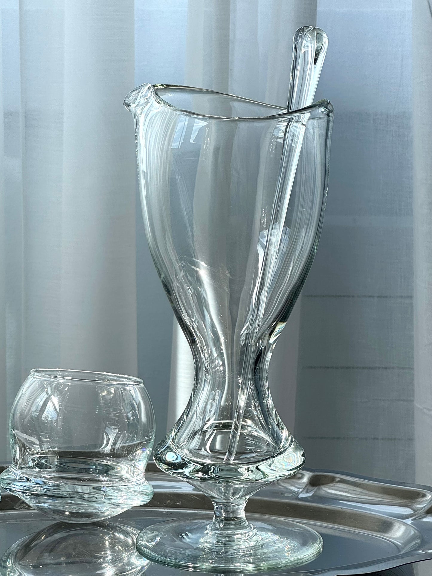 Drinks pitcher