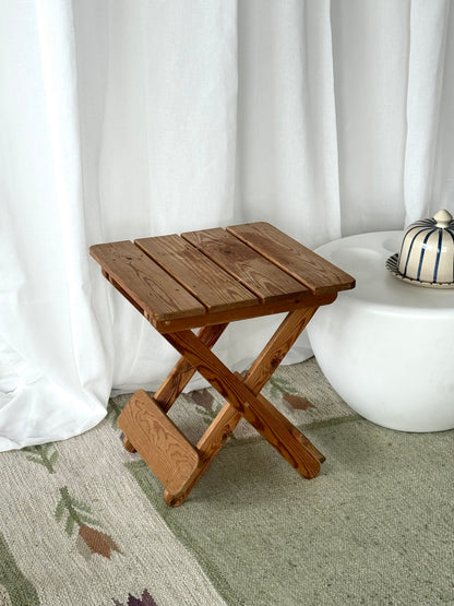 Wooden side table/stool