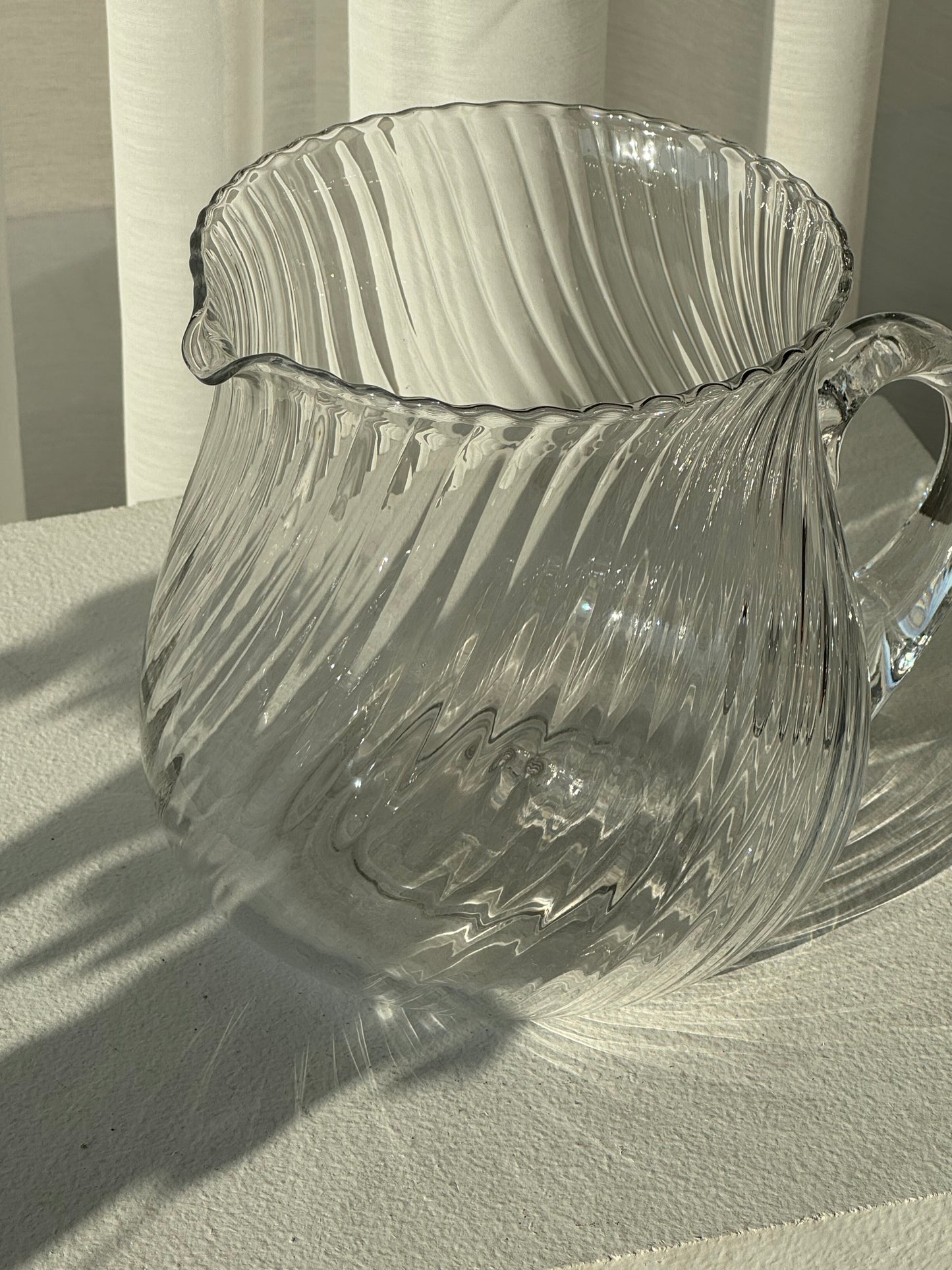 Swirling jug