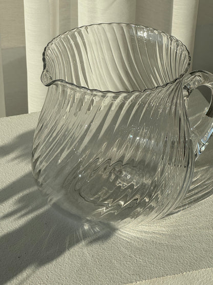 Swirling jug