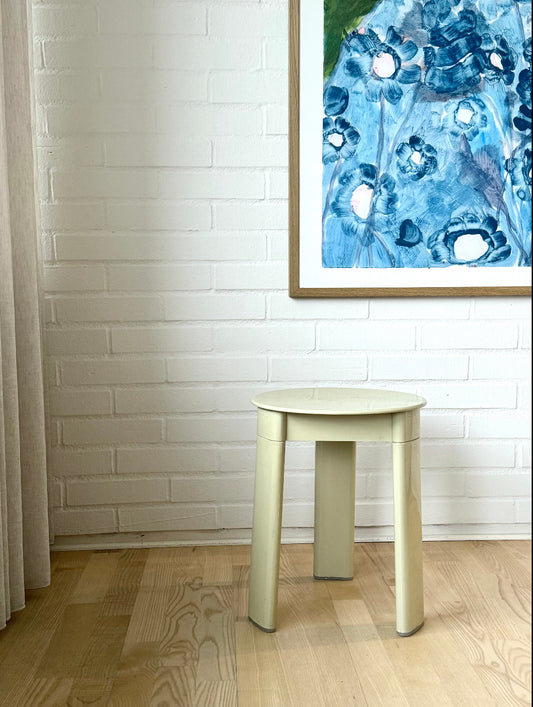 Gedy stool