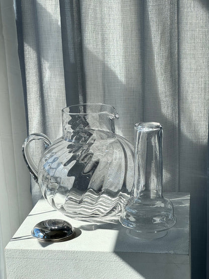 Swirling jug