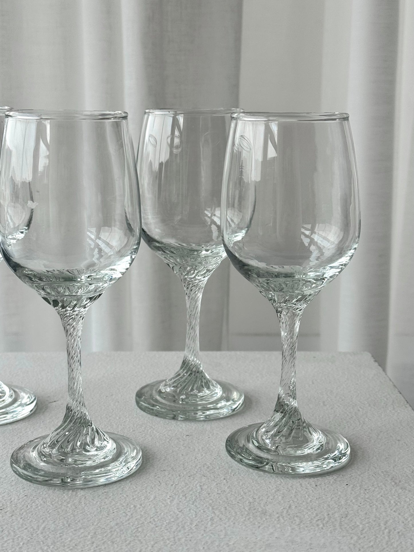 Swirl stem Wine glass