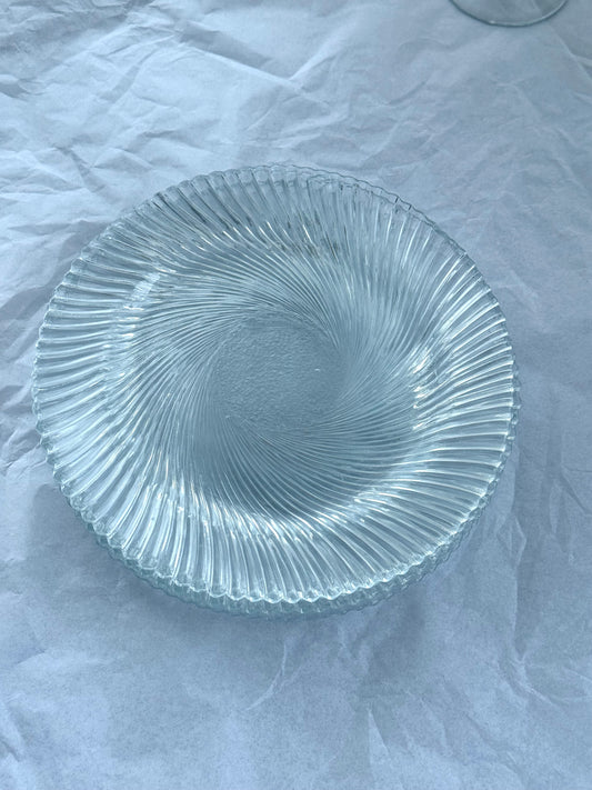 Swirl glass plates