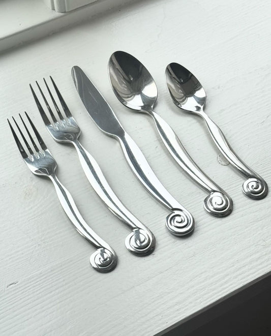 Gibson swirl cutlery