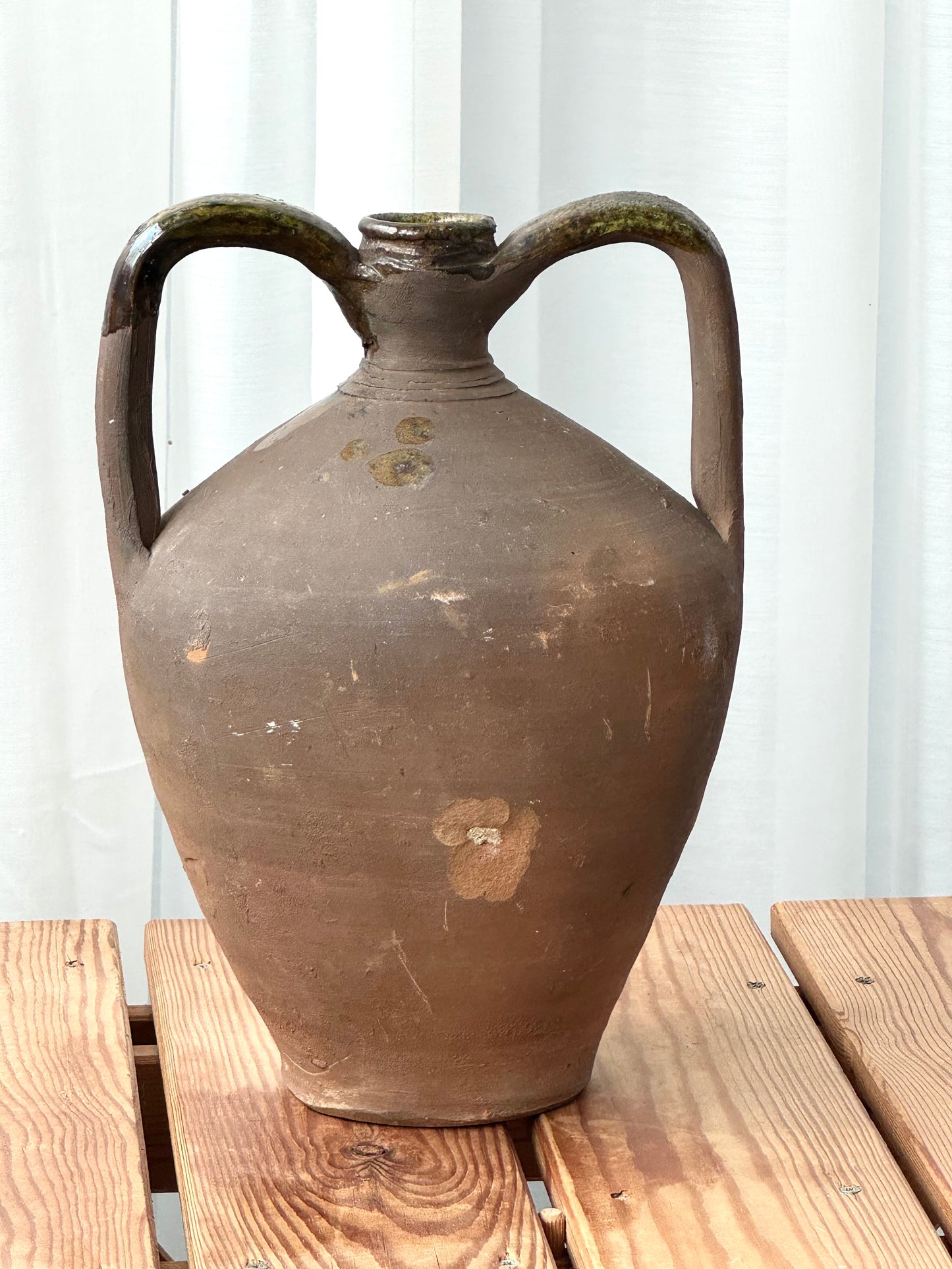 Amphora vase
