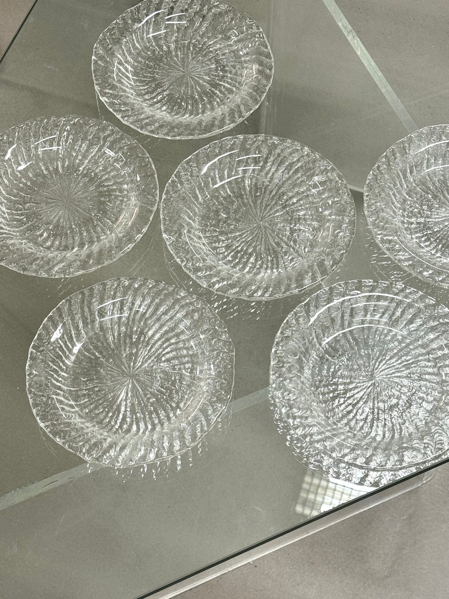 Glass cake plate