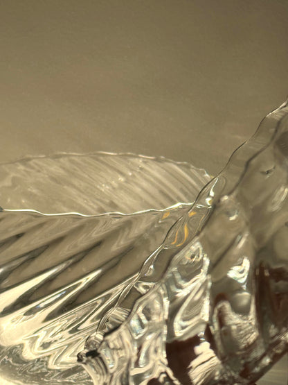 Swirling bonbonniere