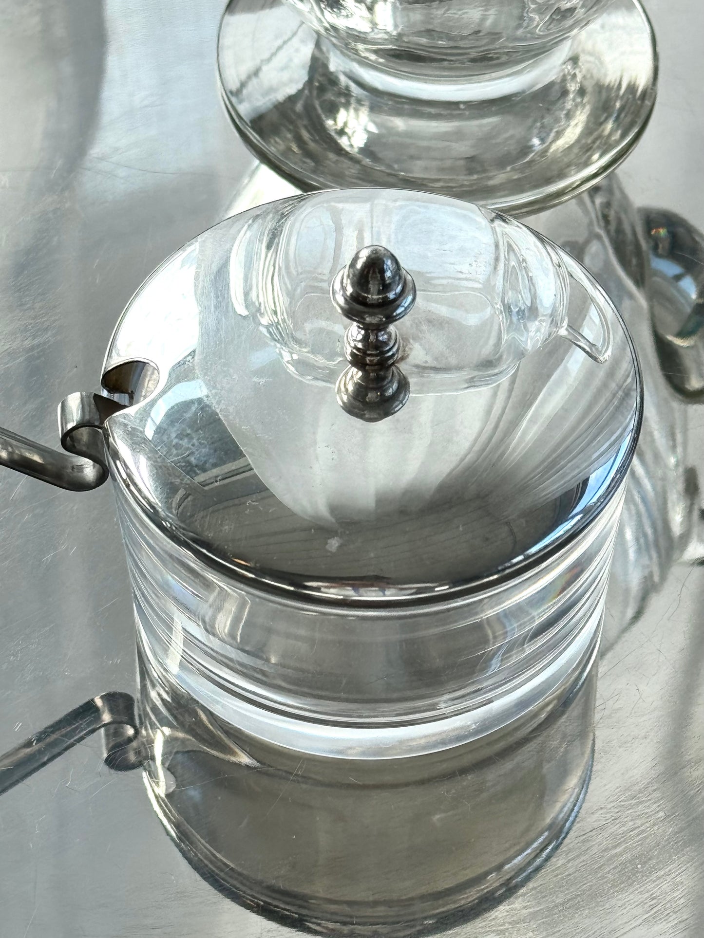 Sugar bowl