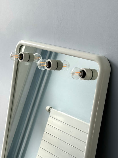Space age mirror