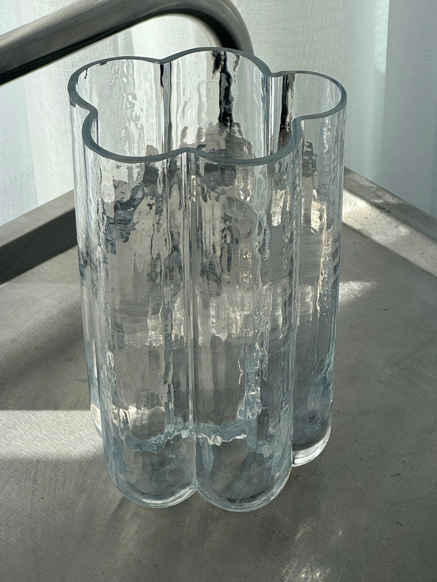 Glass vase