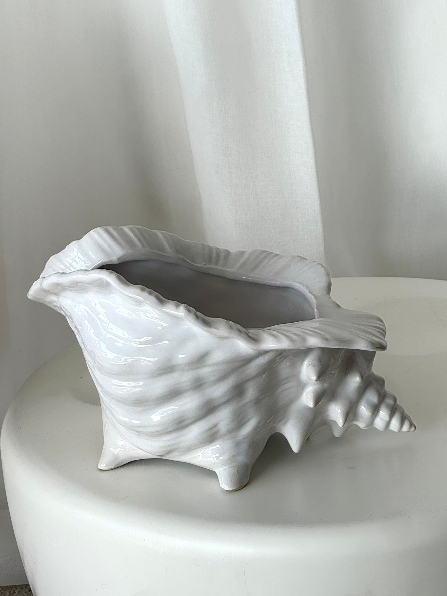 Ceramic clam pots