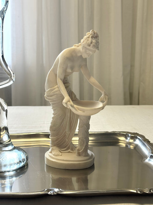 Figurine