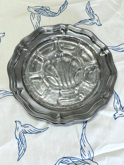 Clam serving dish