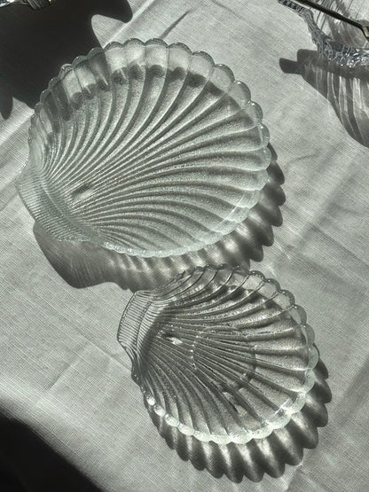 Glass clam plates