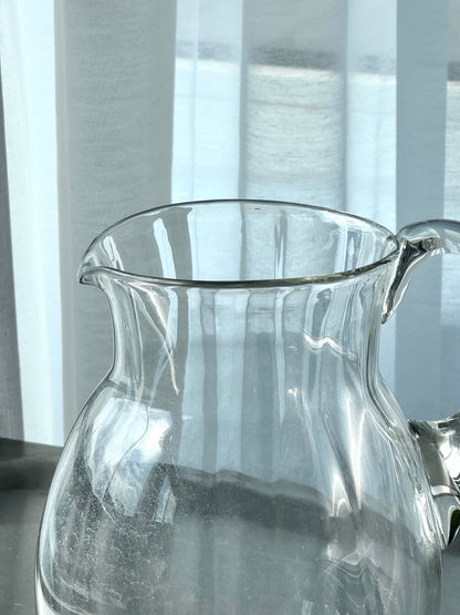 Glass jug