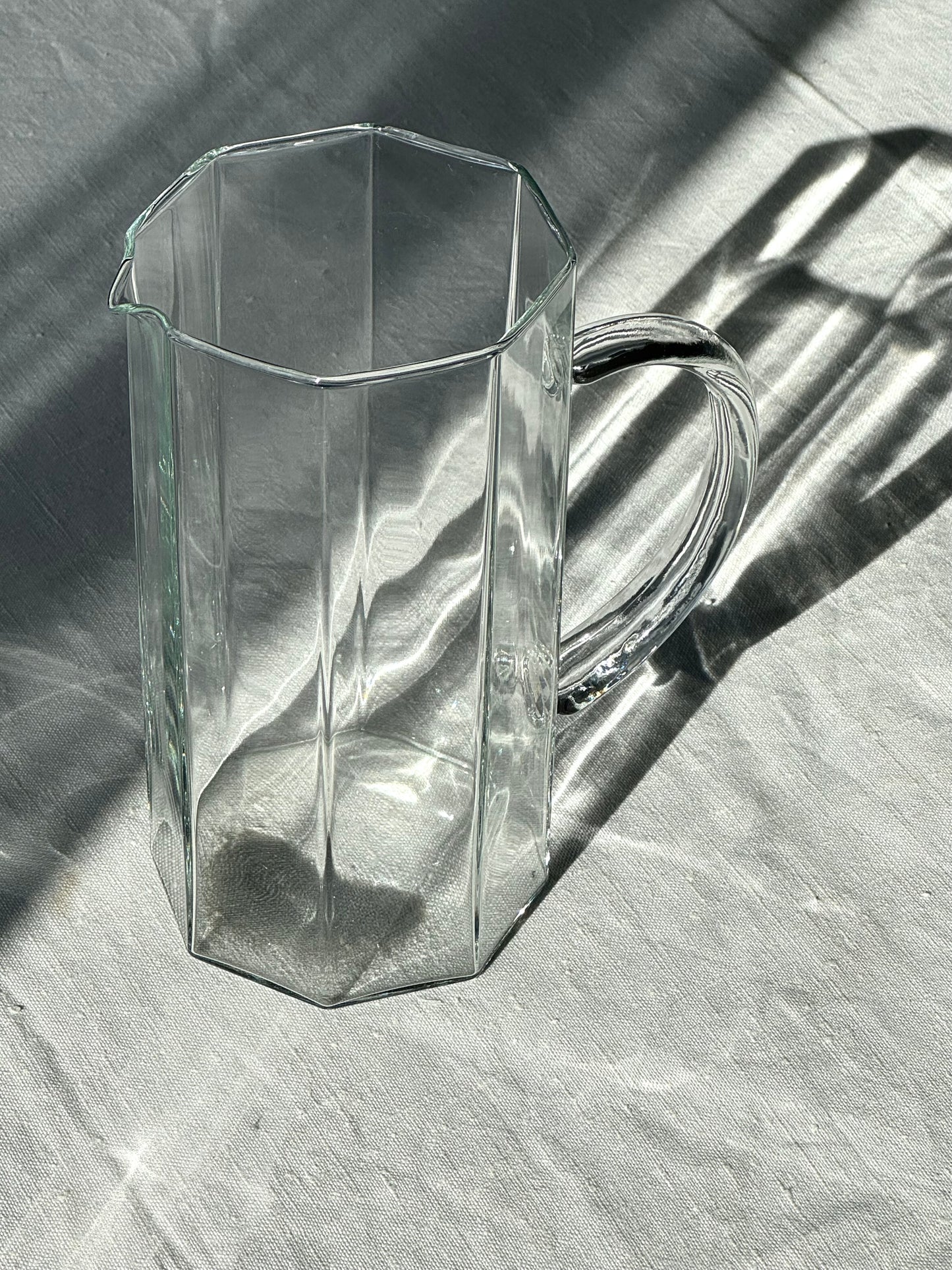 Glass jug