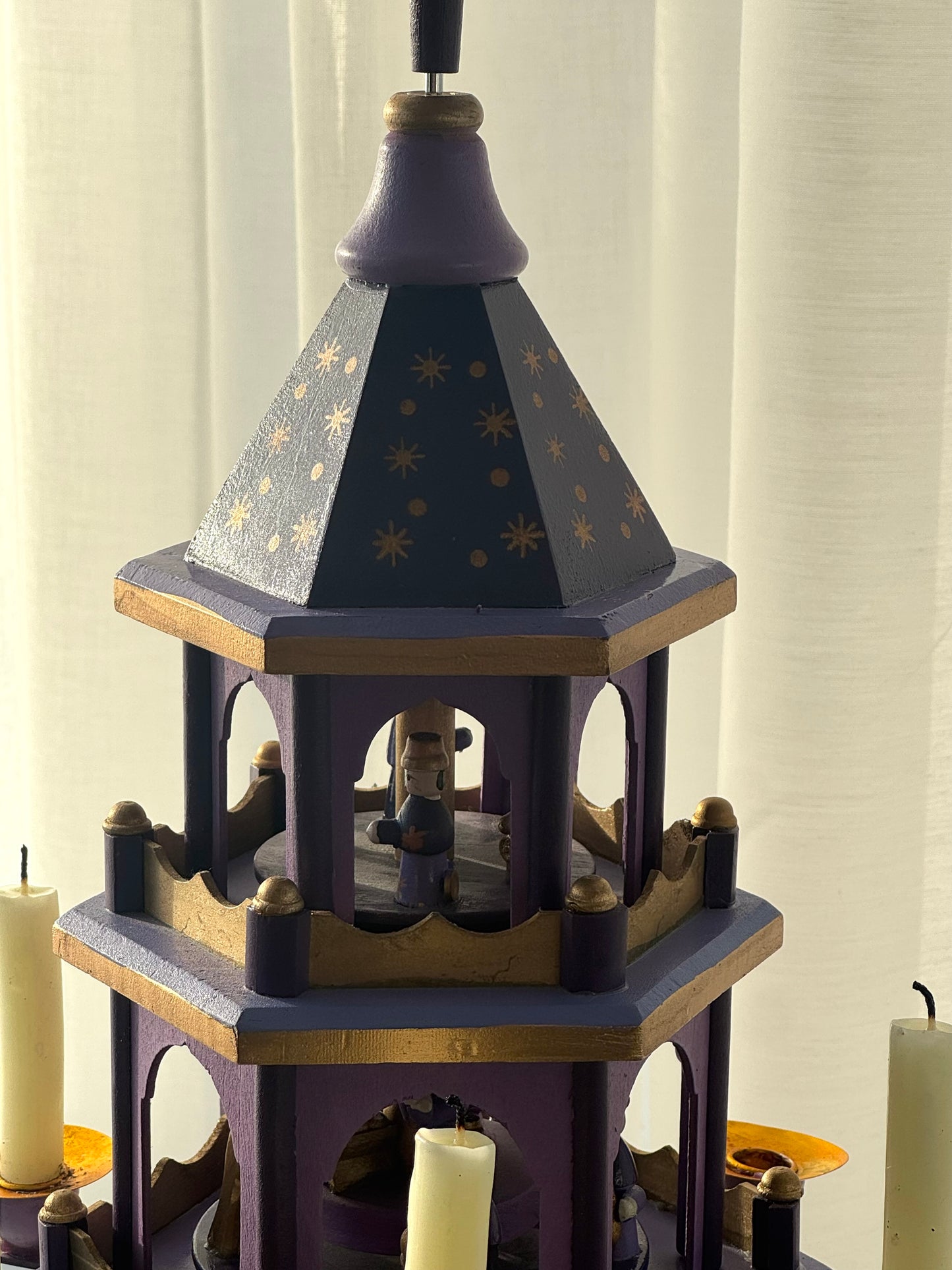 Music box pyramid