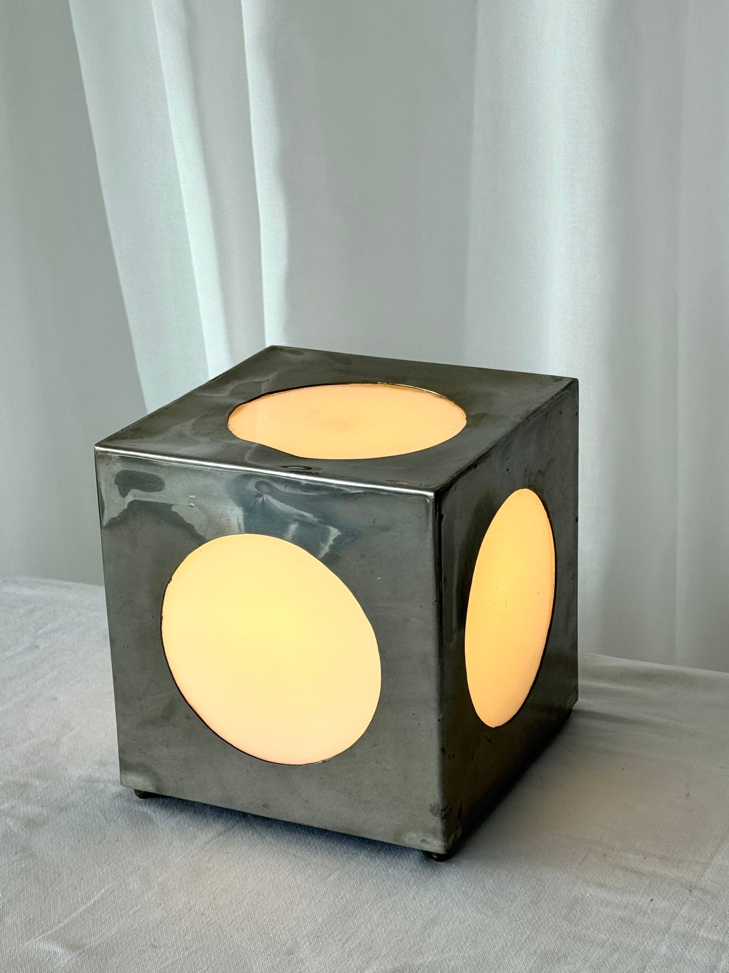 Cube lamp