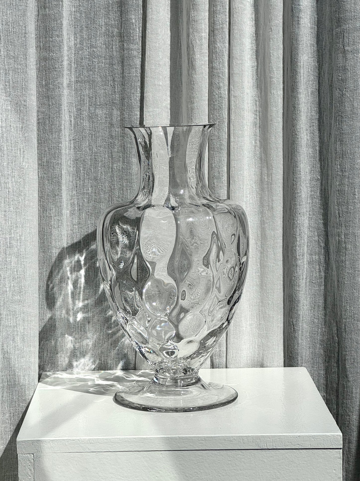 Structured vase