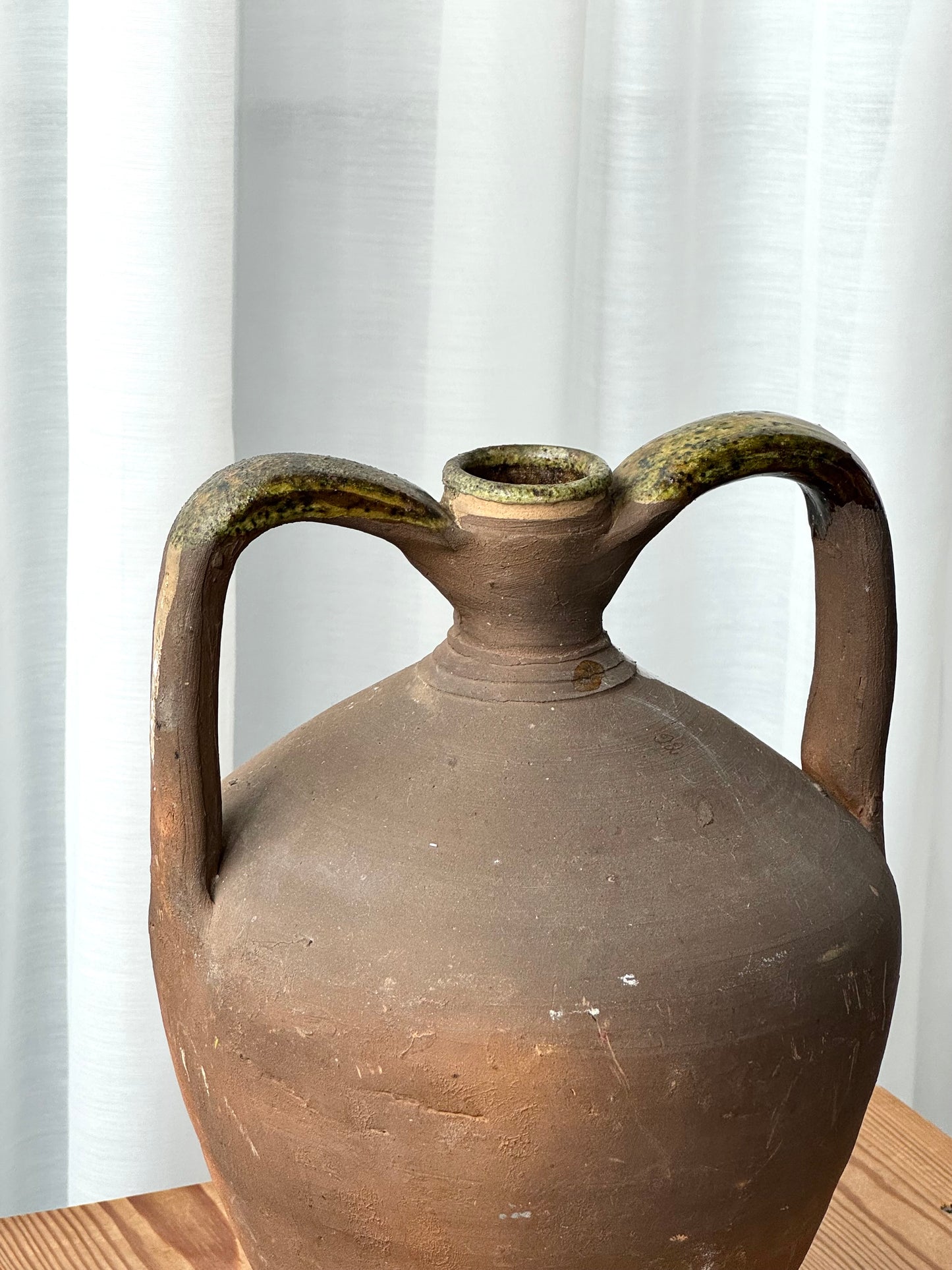 Amphora vase