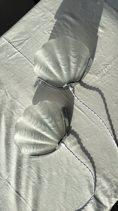 Art deco clam lamp
