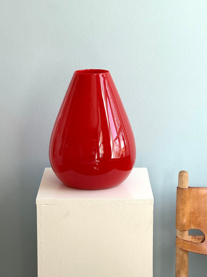 Heavy red vase