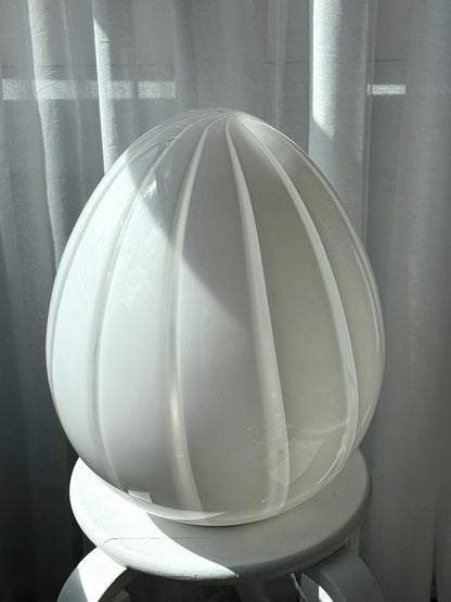 Vintage Murano egg lamp