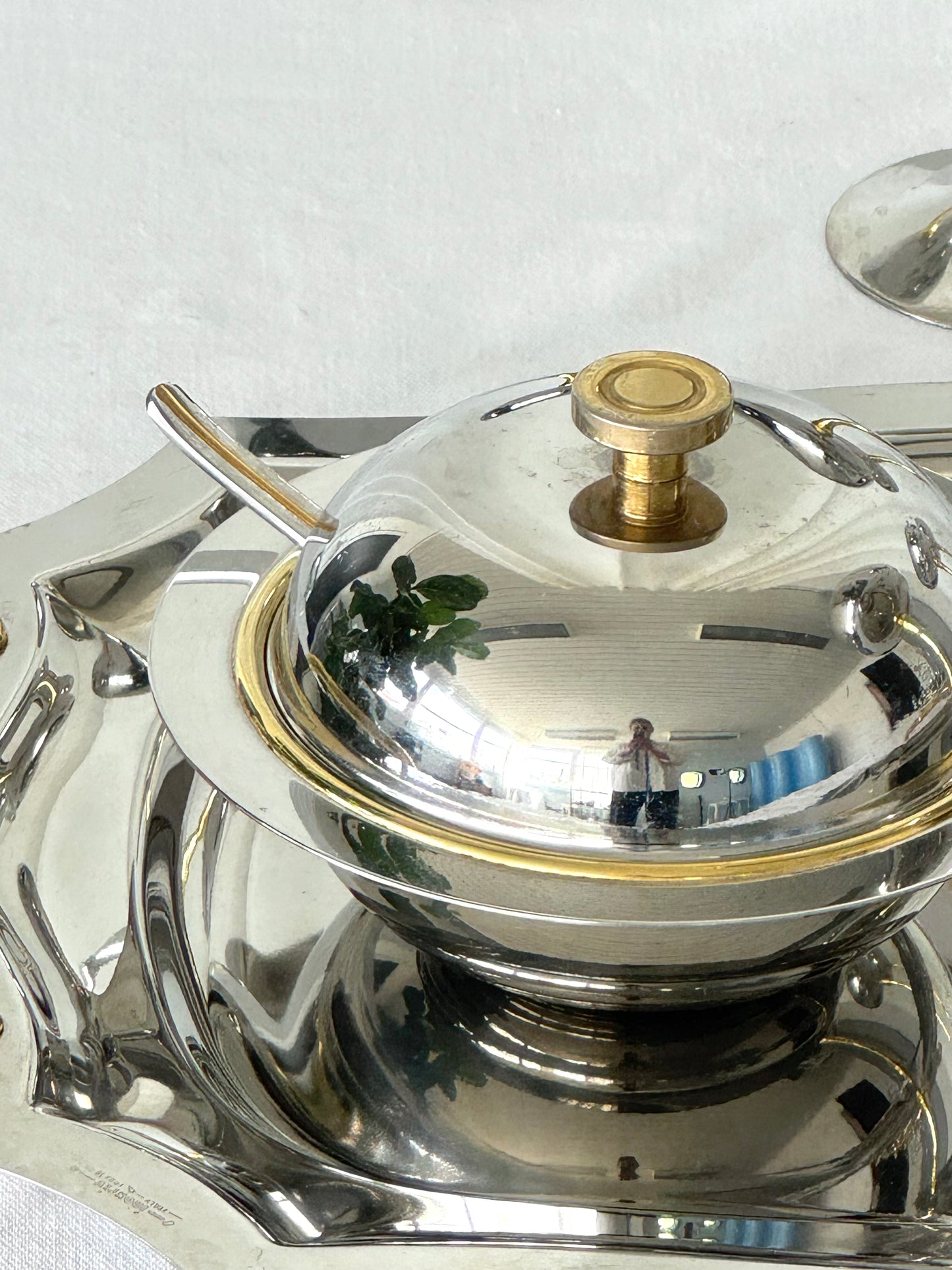 Sugar bowl