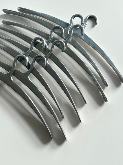 Aluminium hangers