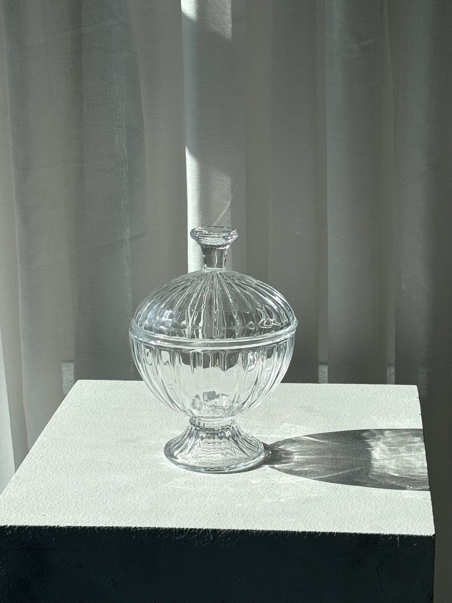 Glass bonbonniere