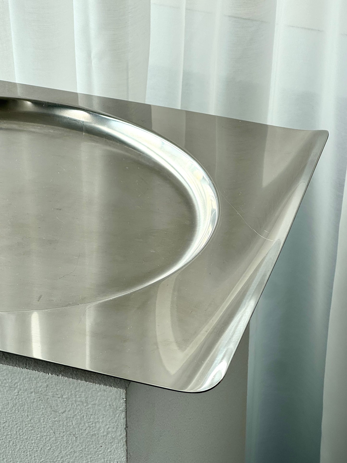 Steel dish
