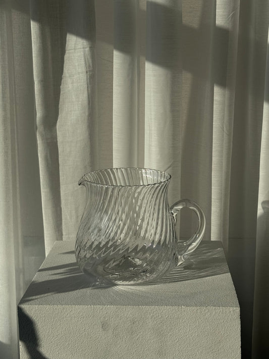 Swirling jug