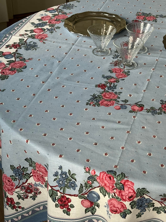 Rose table cloth