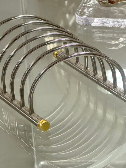 Breadholder