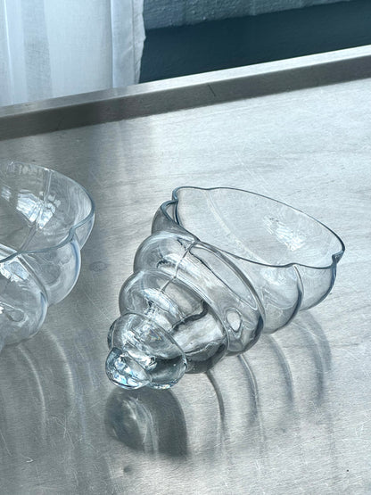 Crystal clam bowl