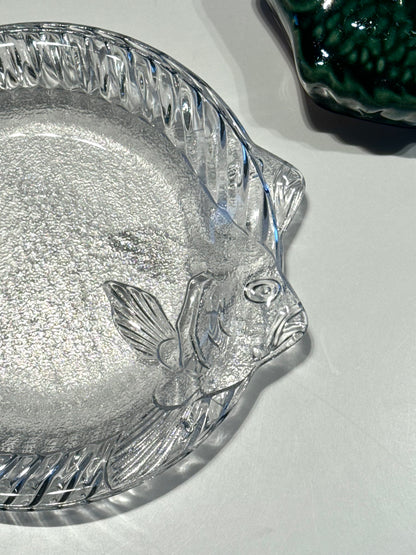 Glass fish plate