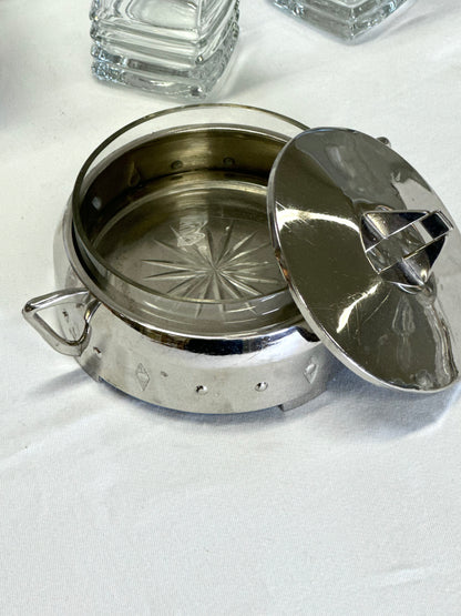 Steel bowl with lid