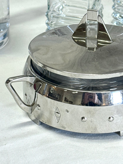 Steel bowl with lid
