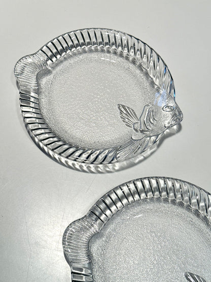 Glass fish plate