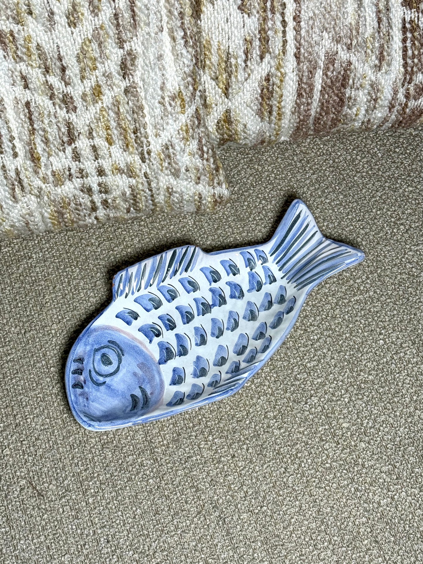 Ceramic fish fish