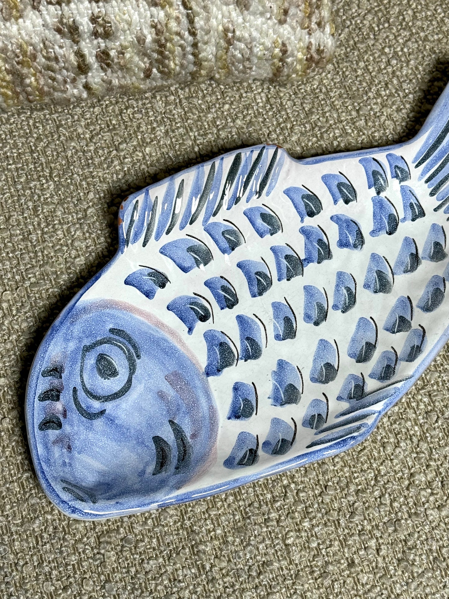 Ceramic fish fish