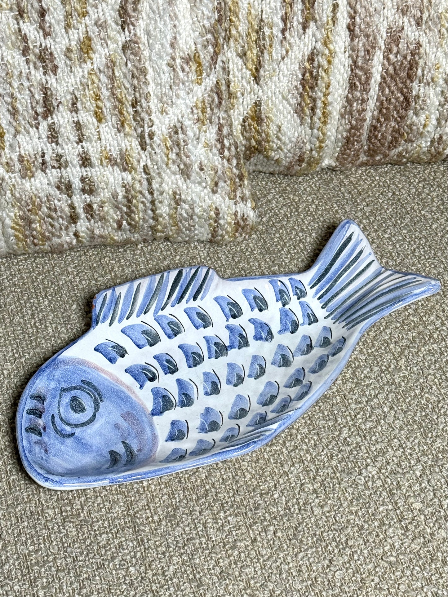 Ceramic fish fish