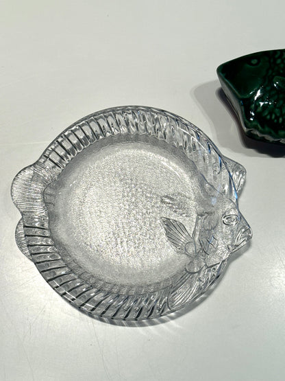 Glass fish plate