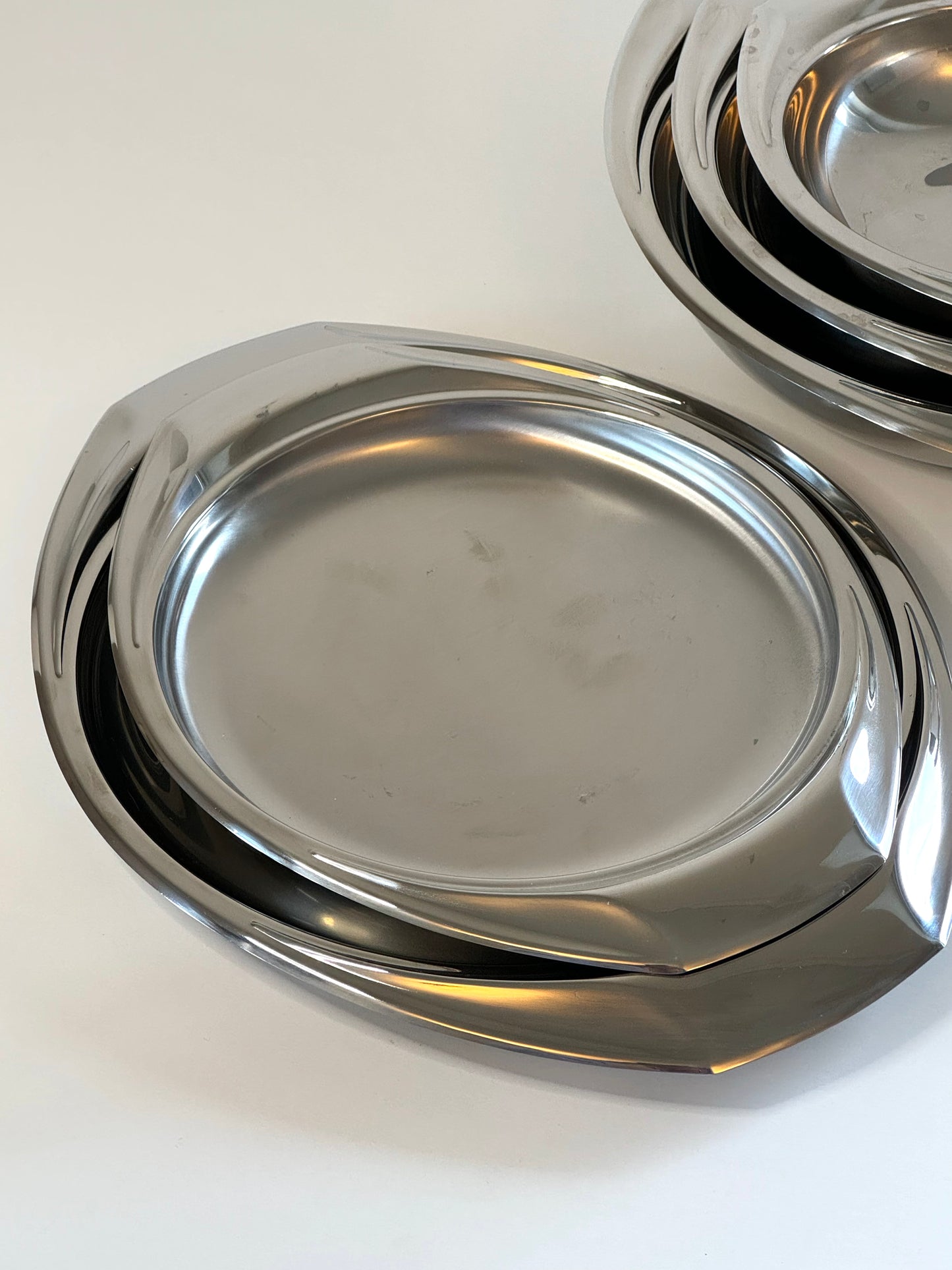 AMC Stainelss steel dishes and bowls