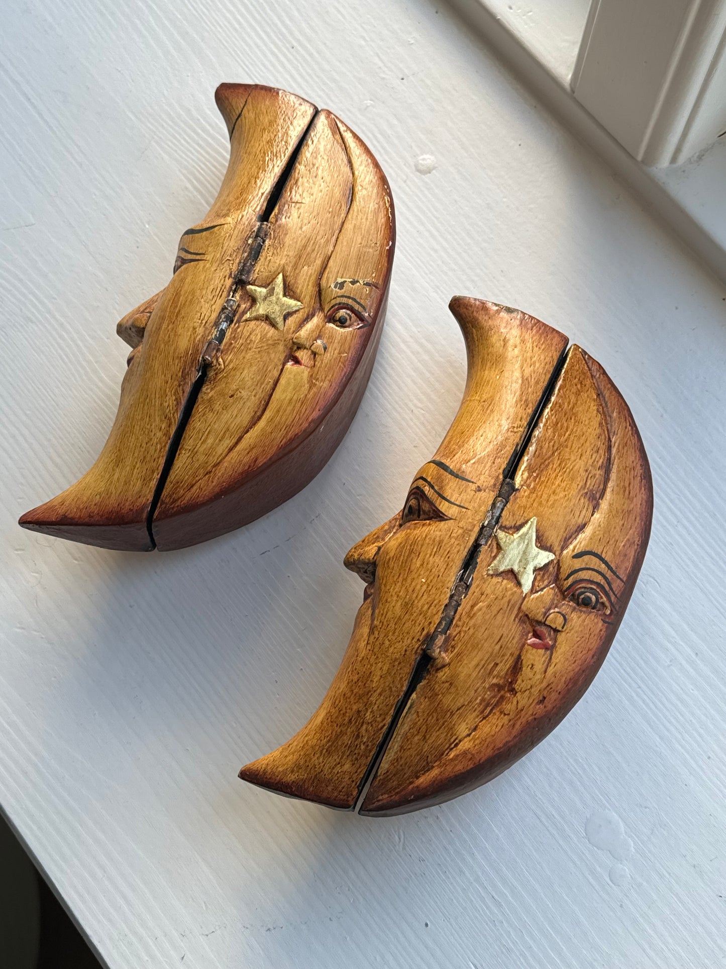 Wooden moon box